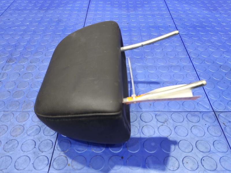 2008 Subaru Legacy Headrest