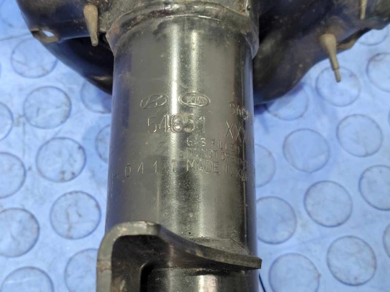 2016 Kia Sedona Strut Assembly
