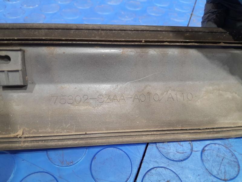 2011 Honda Pilot Front Door Moulding