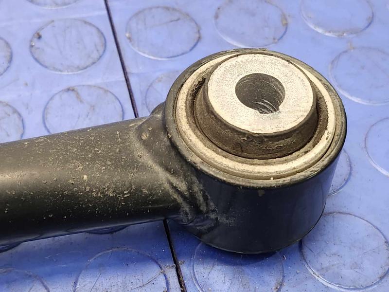 2020 Jeep Compass Lower Control Arm Rr