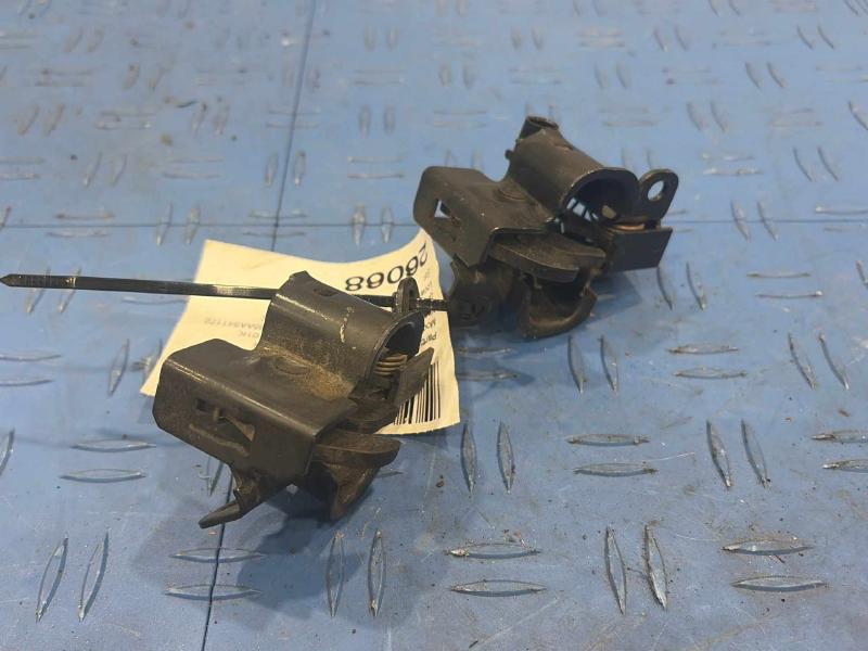 2010 Mercedes ML-Class Hood Latch