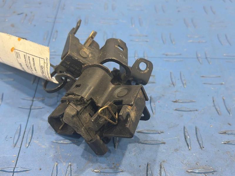 2010 Mercedes ML-Class Hood Latch