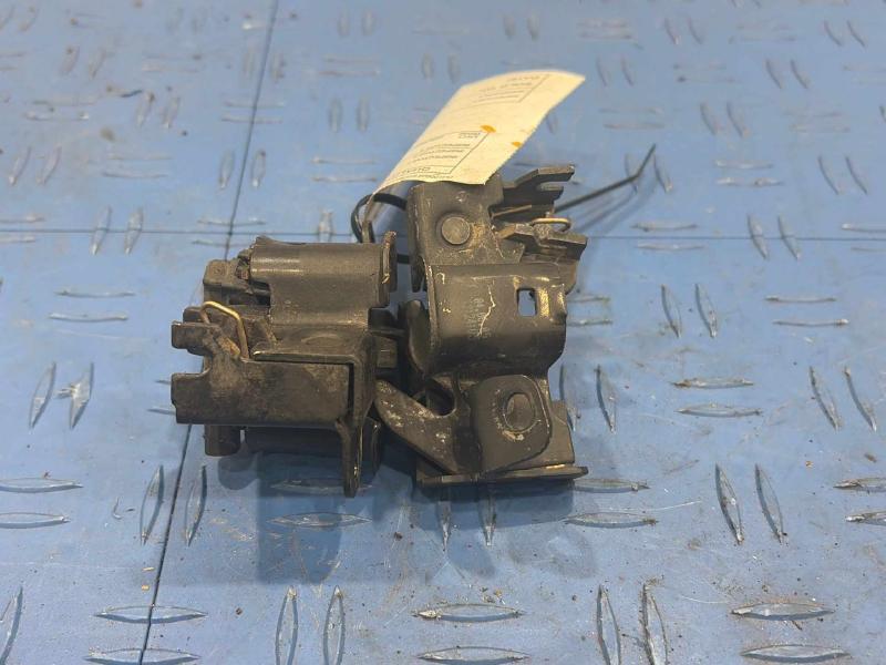 2010 Mercedes ML-Class Hood Latch