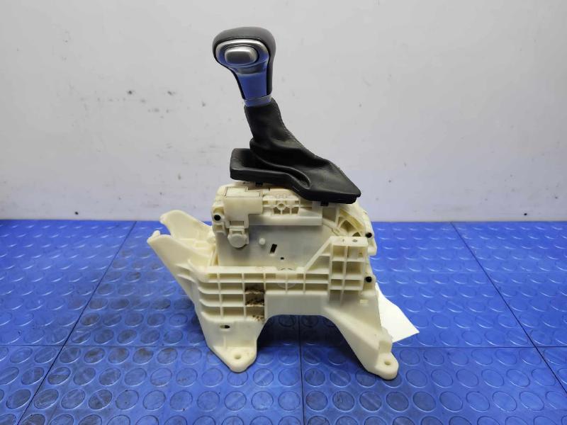 2017-2022 Kia Niro Automatic Gear Shifter Assembly Genuine OEM 46700G5110