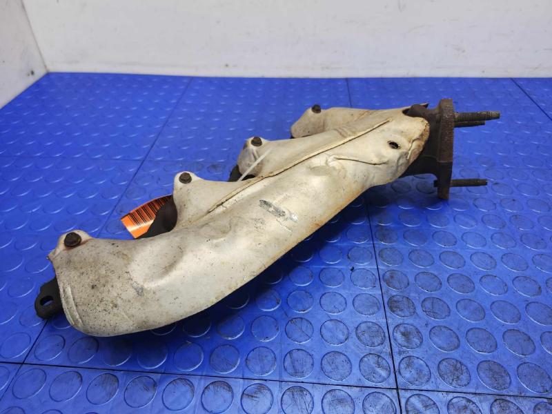 2003 Chevrolet Silverado 2500 Exhaust Manifold