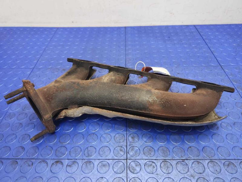 2003 Chevrolet Silverado 2500 Exhaust Manifold