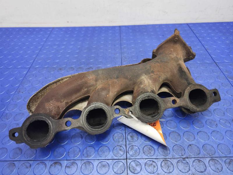 2003 Chevrolet Silverado 2500 Exhaust Manifold
