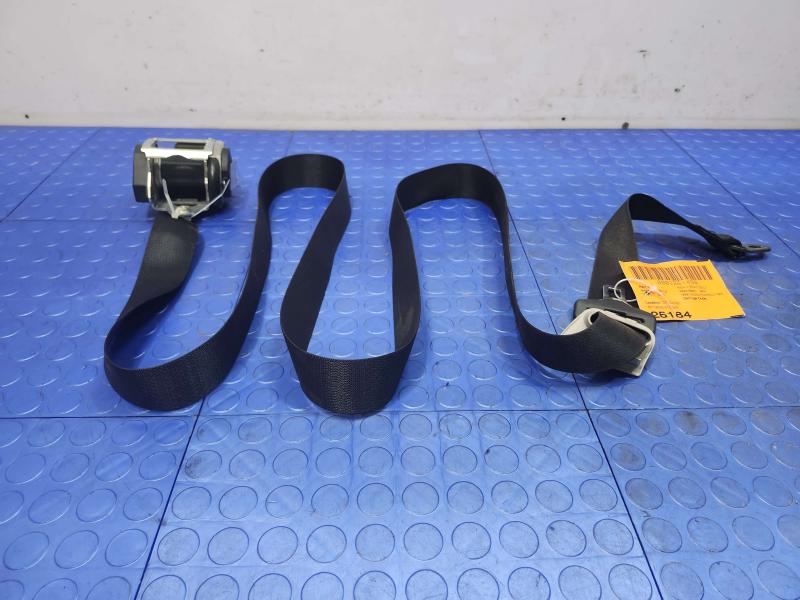 2006 Mercedes CLS-Class Rear Seat Belt