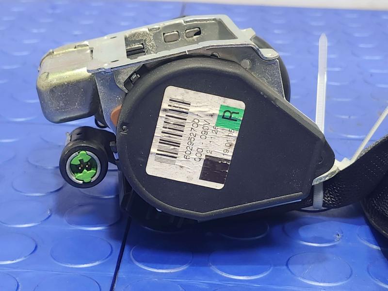 2006 Mercedes CLS-Class Rear Seat Belt
