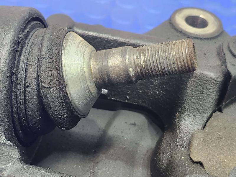2013 Dodge Durango Spindle Knuckle Front
