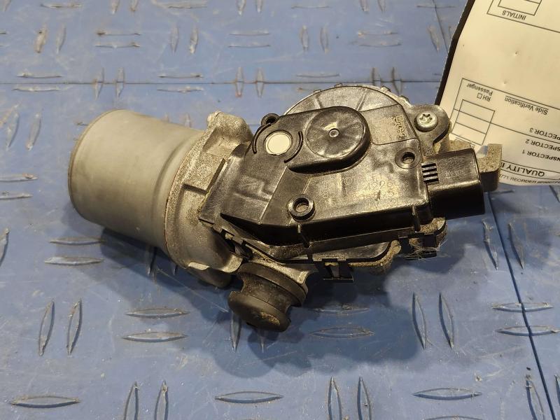 2020 Toyota RAV4 Wiper Motor Front