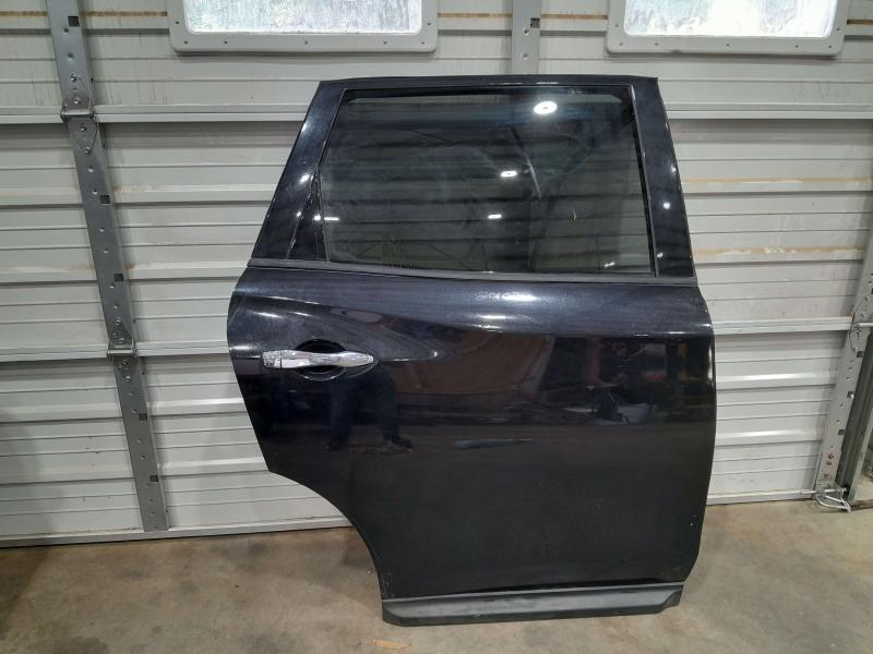 2016 Nissan Pathfinder Rear Door