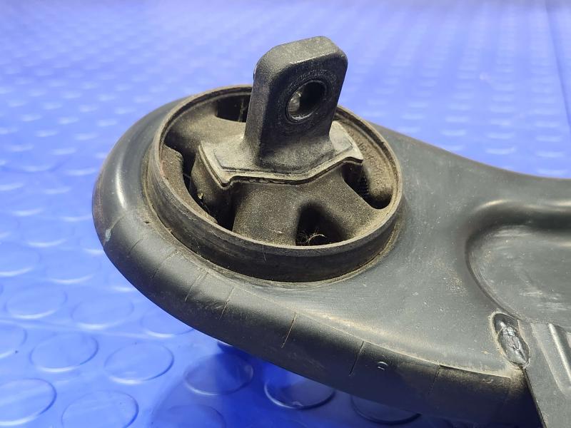 2017 Kia Sorento Lower Control Arm Rr
