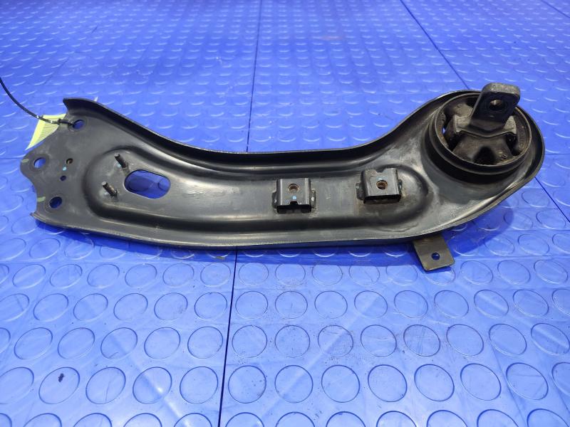 2017 Kia Sorento Lower Control Arm Rr