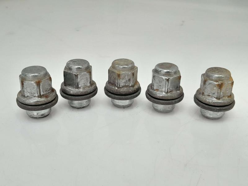 2017 Toyota Corolla iM Lug Nuts