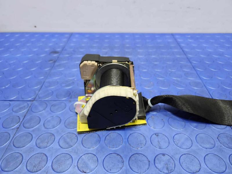 2003 BMW Z4 Front Seat Belt