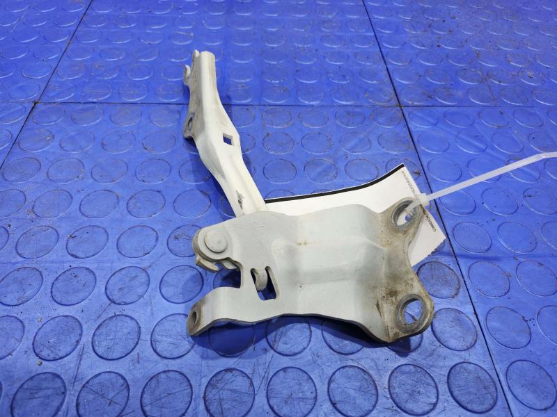 2010 Mazda Mazda3 Hood Hinge