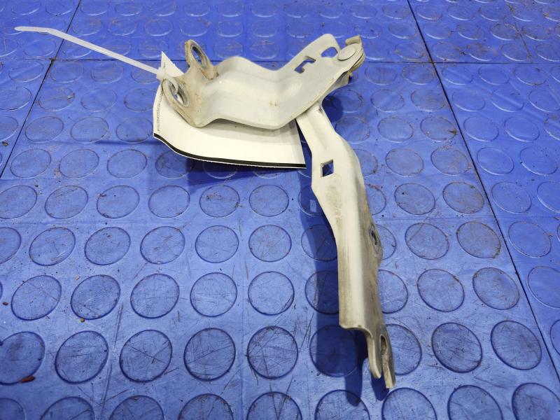 2010 Mazda Mazda3 Hood Hinge