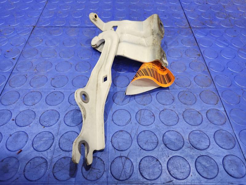 2010 Mazda Mazda3 Hood Hinge