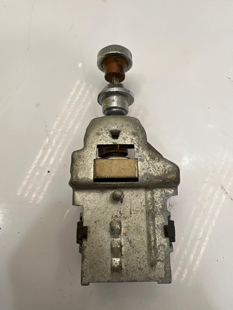 1976 Oldsmobile Cutlass Headlight Switch (Dash Mtd)