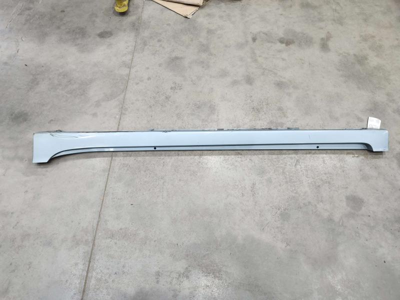 2013 Toyota Prius Rocker Moulding