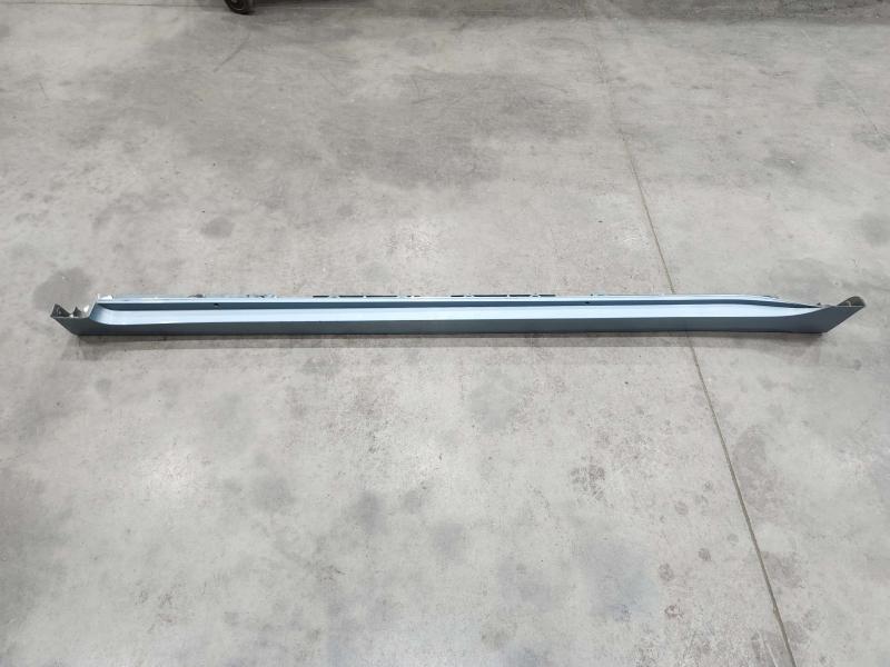 2013 Toyota Prius Rocker Moulding