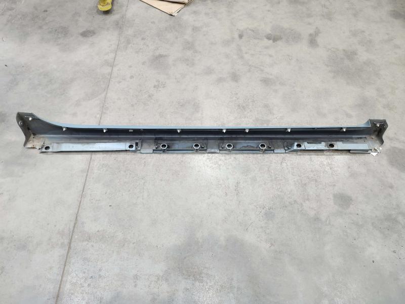 2013 Toyota Prius Rocker Moulding