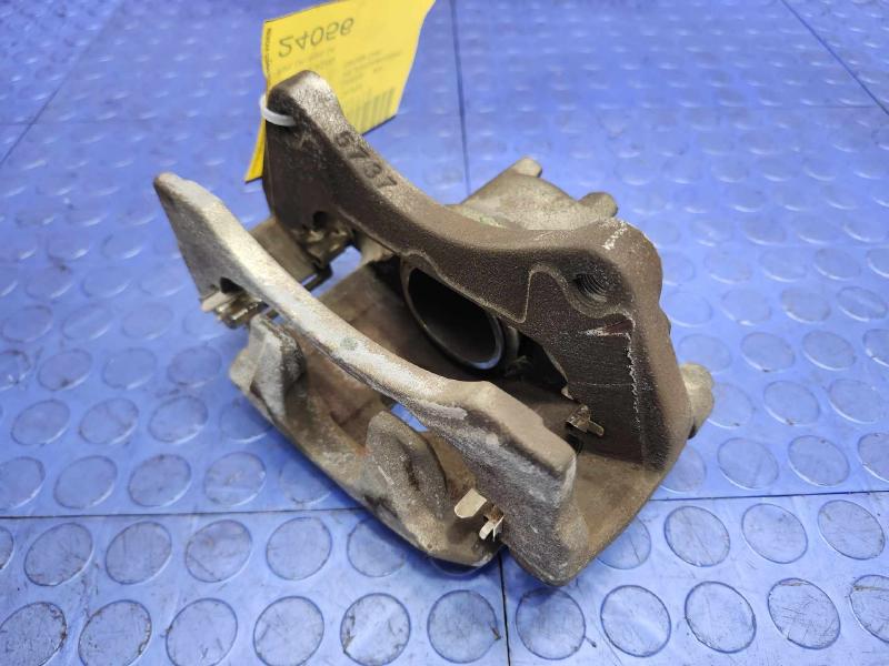 2017 Mitsubishi Outlander Caliper