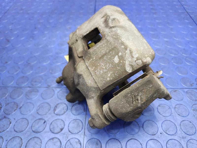 2017 Mitsubishi Outlander Caliper