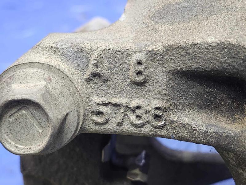 2017 Mitsubishi Outlander Caliper