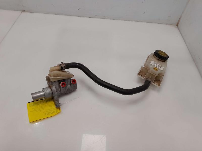 2016-2017 Infiniti QX60 Brake Master Cylinder Assembly Genuine OEM 460103JA0A