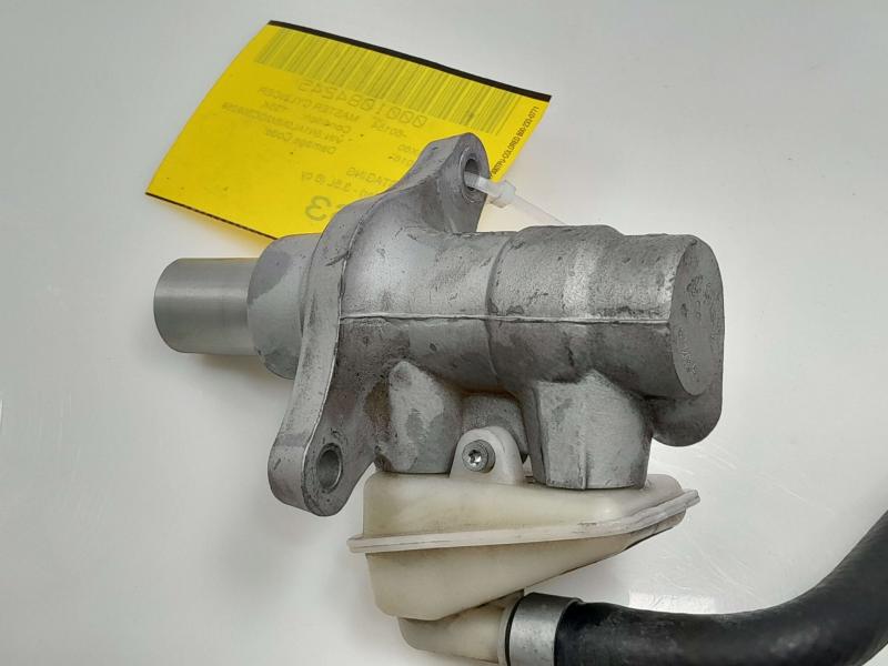 2016-2017 Infiniti QX60 Brake Master Cylinder Assembly Genuine OEM 460103JA0A