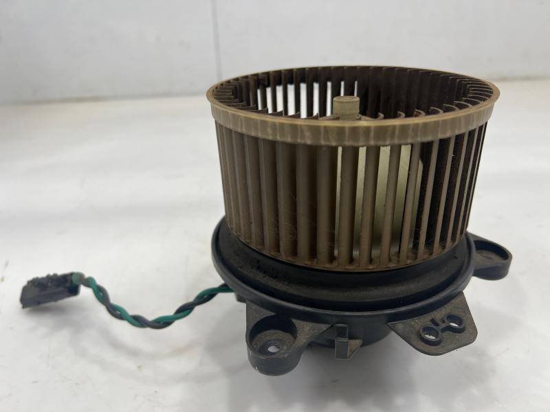 2001 - 2003 Dodge Dakota Heater AC Blower Motor Assembly OEM 04885669AA