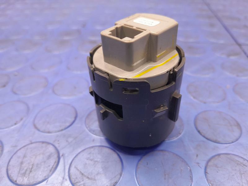 2018-2024 Nissan Kicks Keyless Ignition Start Stop Button with FOB OEM 251505RA0B