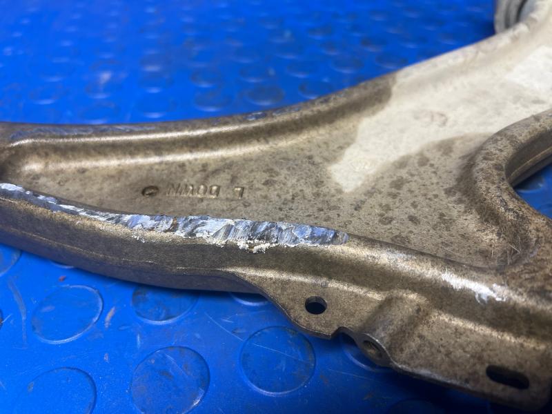 2010-2016 Buick Lacrosse Front Lower Control Arm LH Driver Side OEM 84008848