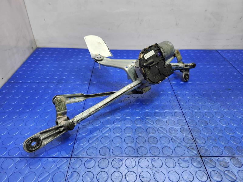 2018 Volvo S90 Wiper Motor Front