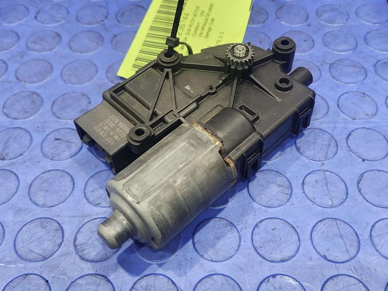2010-2016 Porsche Panamera Sunroof Glass Motor Module Assembly OEM 97062421105