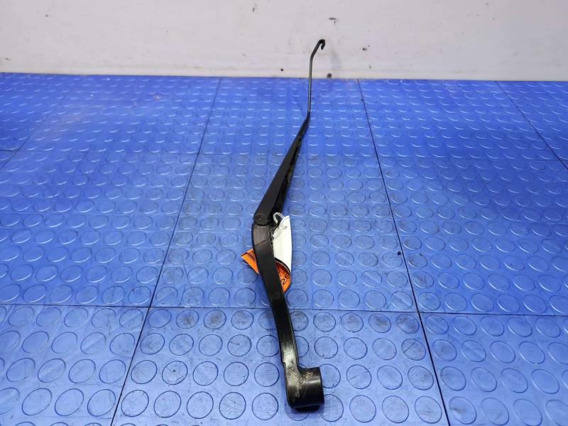 2019 GMC Terrain Wiper Arm