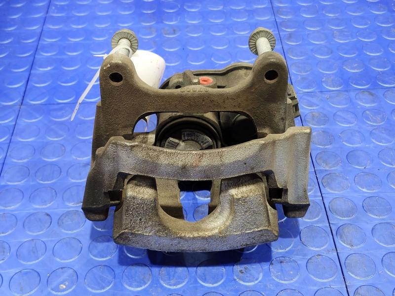 2018 Audi Q7 Caliper
