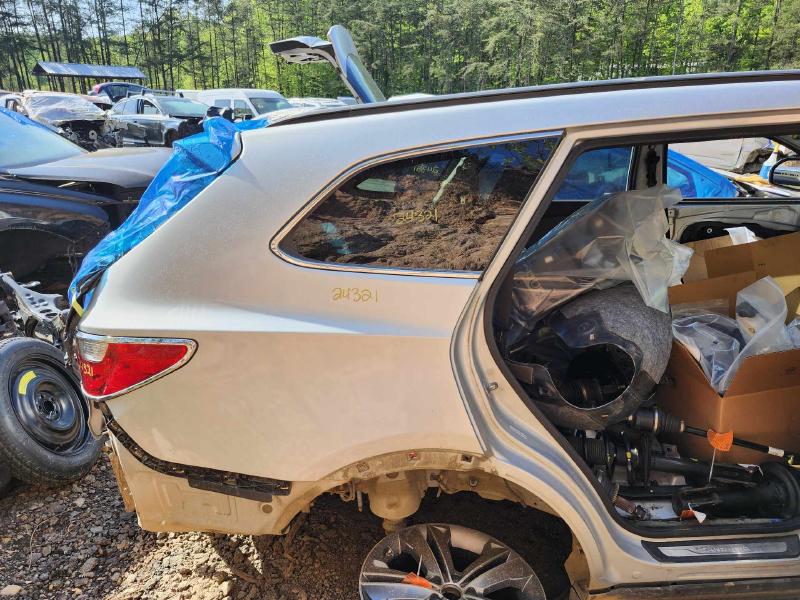 2013 Hyundai Santa Fe Quarter Panel