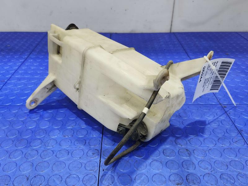 2007 Toyota Tundra Washer Bottle