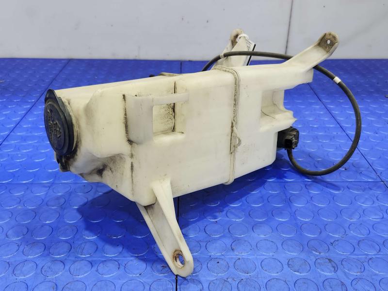 2007 Toyota Tundra Washer Bottle