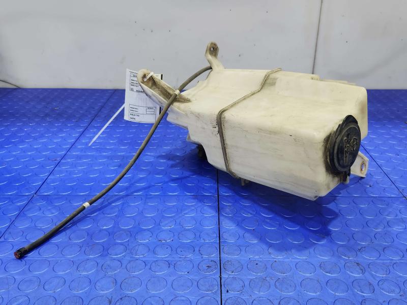 2007 Toyota Tundra Washer Bottle