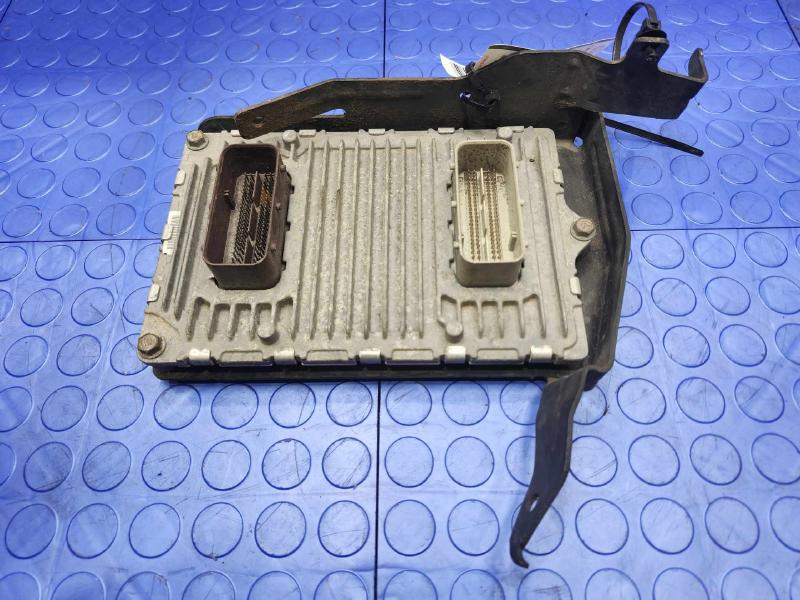2013 Chrysler 200 Engine/Motor Brain Box