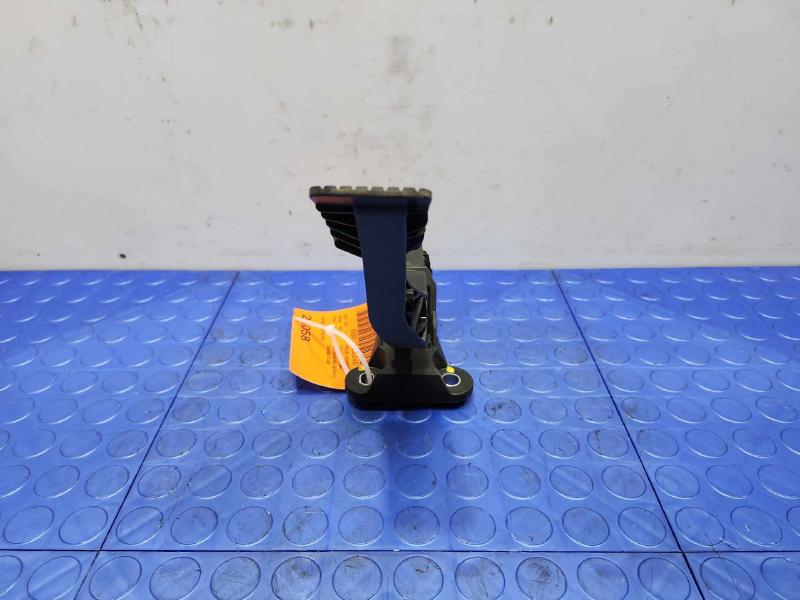 2018-2023 Kia Rio Accelerator Pedal Assembly Genuine OEM Part 32700F2100