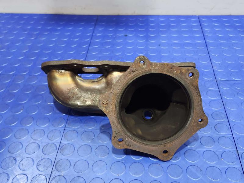 2015 Nissan Murano Exhaust Manifold