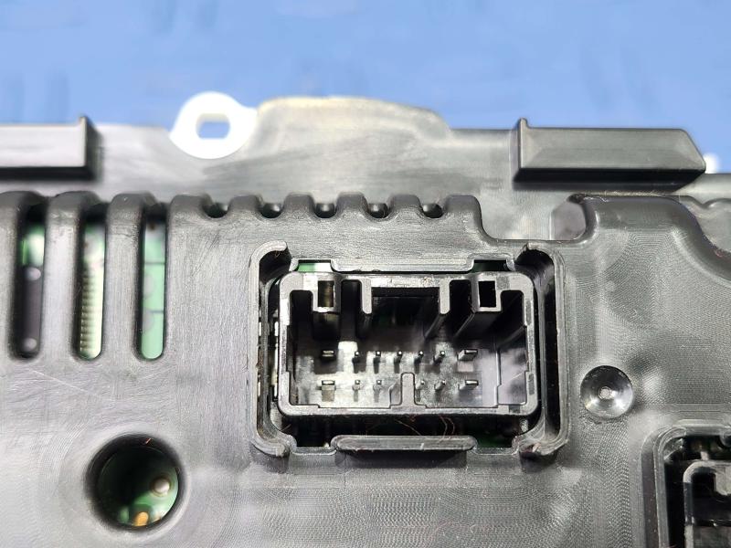 2013 Toyota Yaris Speedometer
