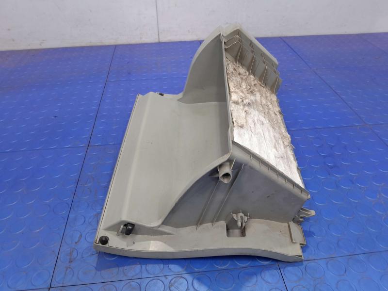 2011 Toyota Prius Glove Box