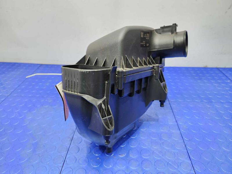 2024-2025 Buick Envista 1.2L Engine Air Cleaner Box Assembly OEM 42779998
