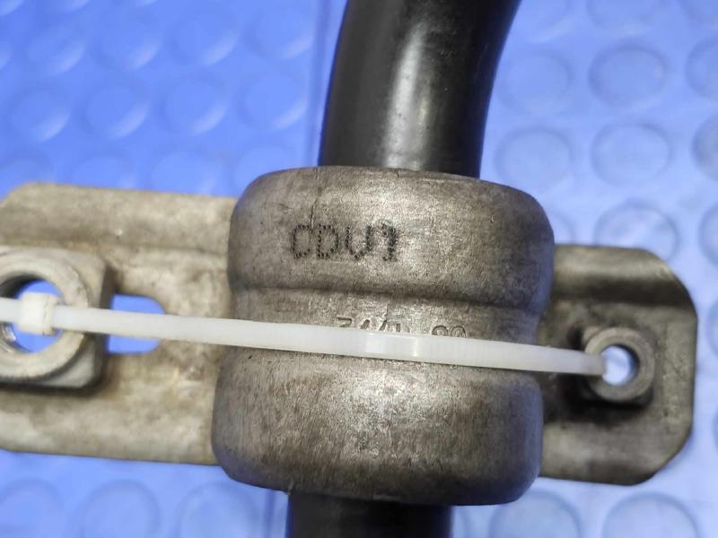 2017-2023 Volvo S90 Front Stabilizer Bar Swaybar Genuine OEM 31406930